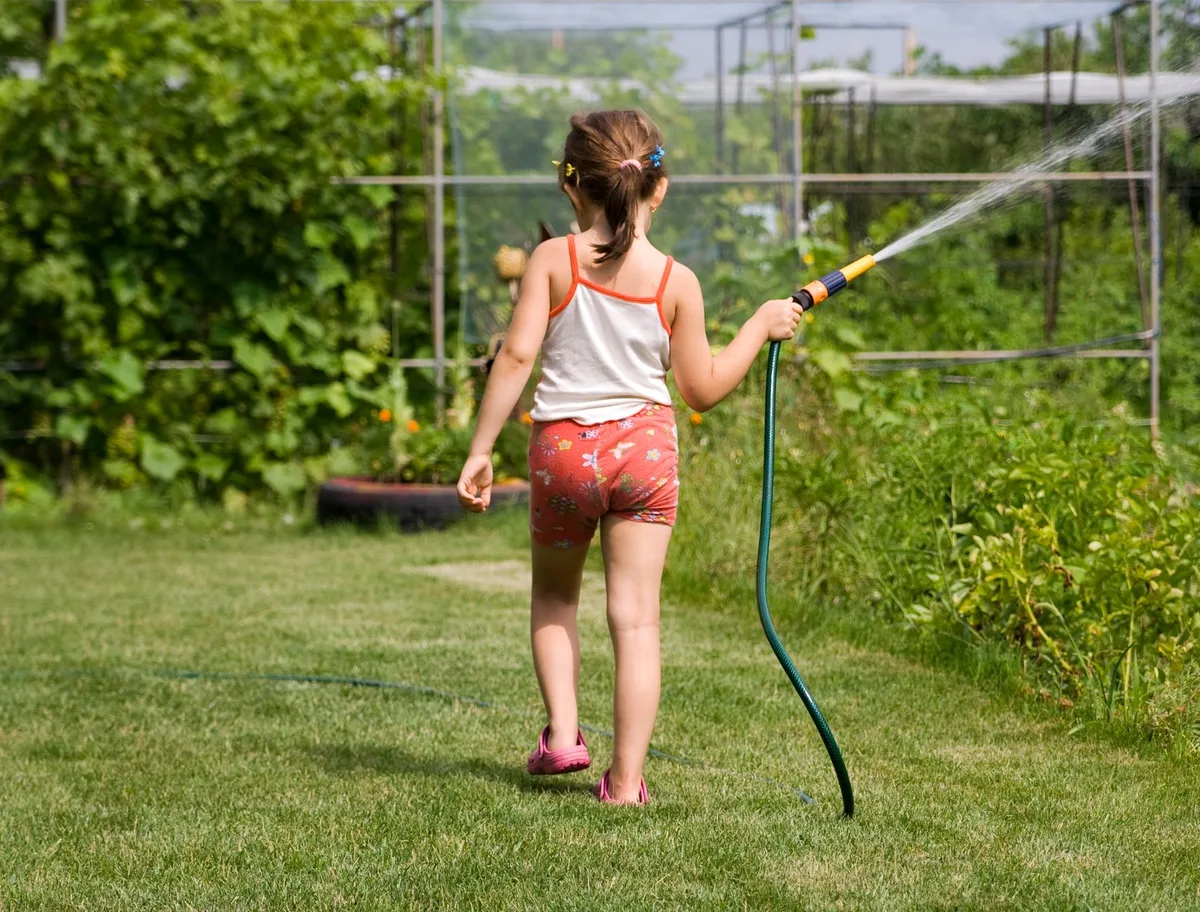 filling sand filter with hose