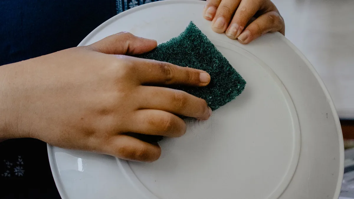 scrubbing Berkey filter element