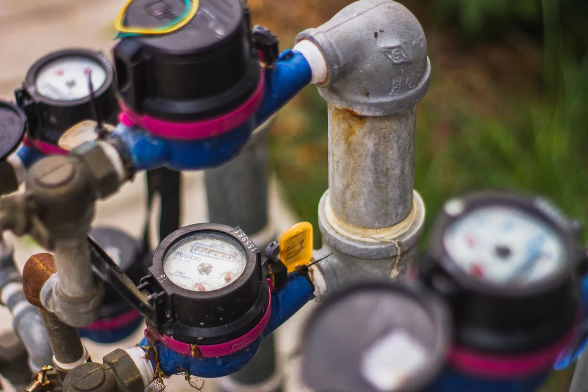 water pressure gauge