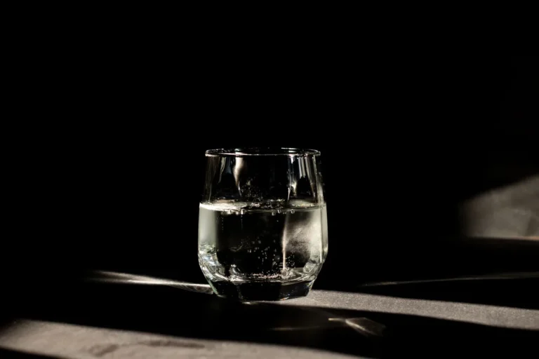 what does a carbon filter do for water